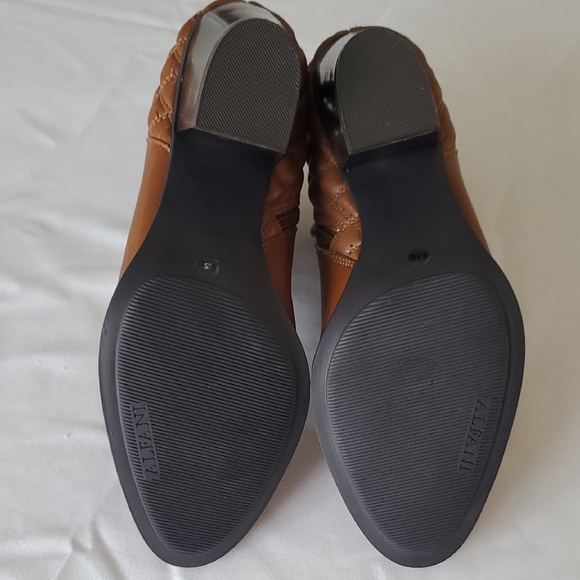 New 
Alfani Wakefield Women's Ankle Boots Brown Leather Zip Up, Size: 9.5M - Picture 9 of 15